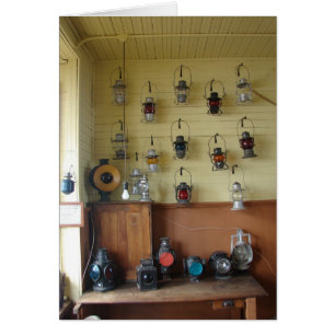 Lanternes dans le dépôt de train