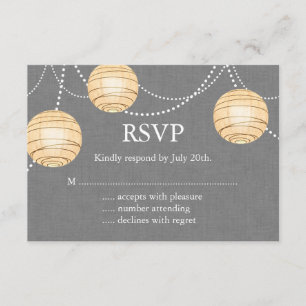 Lanternes sur Grey Burlap RSVP