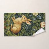 Lapin Art nouveau dans le jardin (Serviette à main)