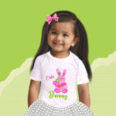 Lapin avec fleurs bébé T-shirt