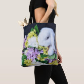 LAPIN AVEC LE SAC FOURRE-TOUT À FLEURS (De près)