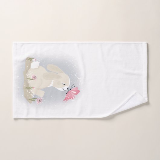 Lapin bébé mignon et papillon. (Serviette à main)
