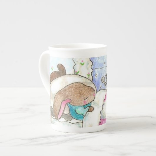 Lapin dans le lit avec la tasse d'insectes (Devant gauche)
