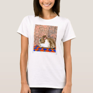 Lapin dans un T-shirt de femmes de la pièce I