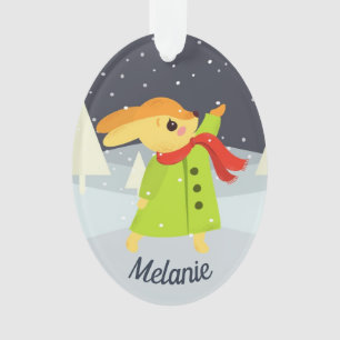 Lapin de Noël attrapant des flocons de neige