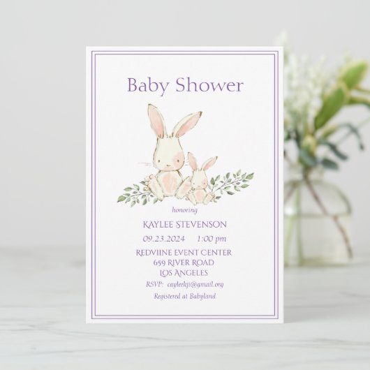 Lapin Lapin Purple Moderne Baby shower Invitation (Debout devant)