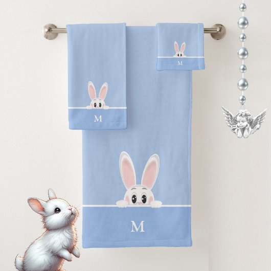 Lapin mignon & monogramme sur bleu clair