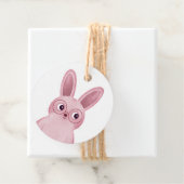 Lapin rose avec étiquette de lunettes pour fêtes d (En situation)