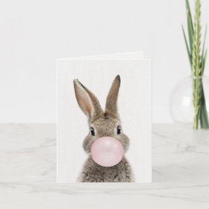 Lapin soufflant un bubble gum rose Invitation