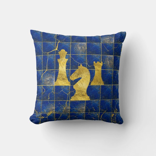 Lapis Lazuli Chessboard en Gold Chess Piecks Kussen (Voorkant)