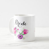 L'aquarelle de jeune mariée fleurit la tasse (Devant gauche)