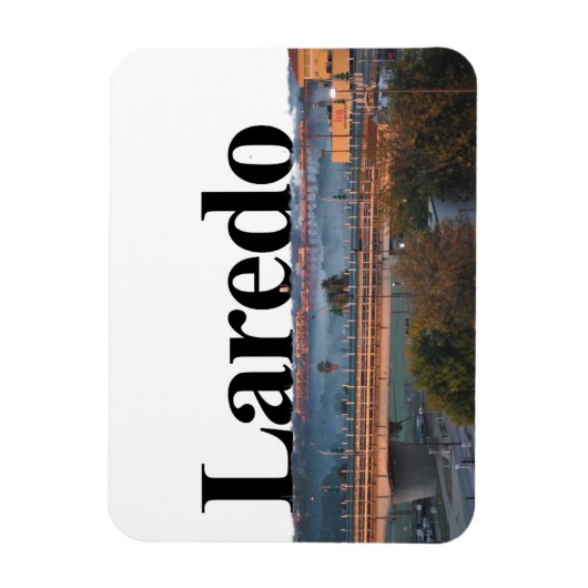 Laredo, TX Skyline avec Laredo dans le Sky Magnet (Vertical)