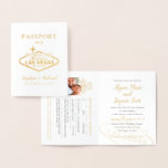 Las Vegas Destination Mariage Passport Invitation<br><div class="desc">Invitation de mariage de destination de Las Vegas qui ressemble à un passeport avec des TONS de personnalisation, y compris une page d'information photo de passeport et un tampon de passeport personnalisé, en or chic, noir et gris - mais vous pouvez modifier les couleurs pour correspondre à votre mariage en...</div>