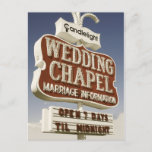 Las Vegas Mariage Chapelle Retro Carte postale<br><div class="desc">Le Neon Road est l'endroit où l'on sent le vent sur le visage et la route à ses pieds en parcourant l'histoire. Nous transportons des images thématiques rétro de la palette artistique d'Anthony Ross. L'oeuvre d'art est sur le plaisir et l'excitation de la "Great American Road Trip" où vous voyagez...</div>