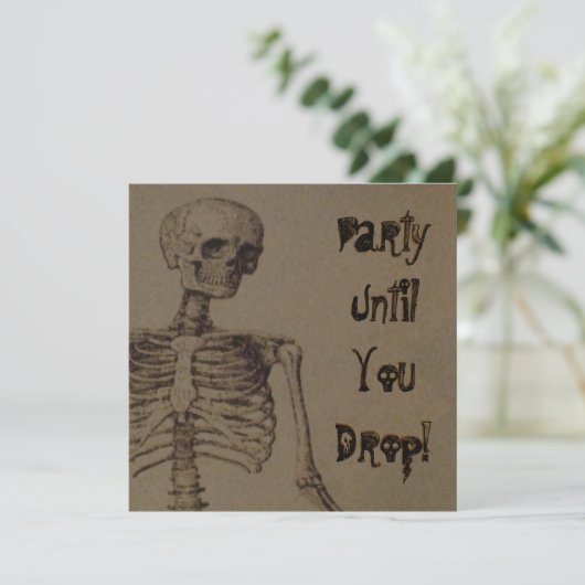 L'aspect des invitations de mode (Debout devant)