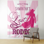 Last Rodeo Pink Cowgirl Nash Bash Bach Welcome Wandkleed (In situ)