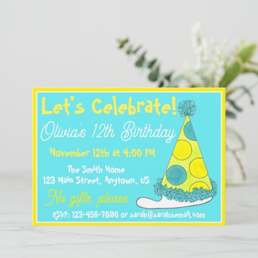 Laten we de Groene Polka Dot Party Pet vieren. Kaart (Staand voorkant)