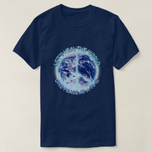 Laten we de wereld één vrede tegelijk ☮ helen t-shirt
