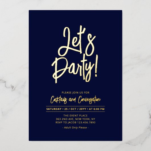 Laten we feesten | Marineblauw chic script feest e Folie Uitnodiging (Voorkant)