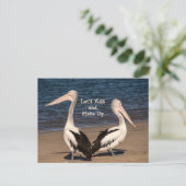 "Laten we kus en make up" Pelicans op het strand Briefkaart (Staand voorkant)