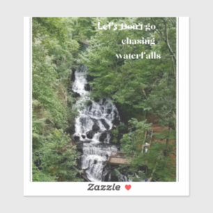 Laten we watervallen gaan achtervolgen sticker