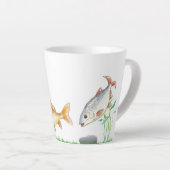 Latte Belle tasse avec du poisson d'eau douce (Angle droit)