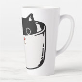 Latte Chaton noir avec nez rouge caché dans une tasse (Droite)