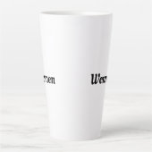 Latte Mug Femmes Couleur noire Texte Mugs ou tasse (Devant)