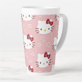 Latte une tasse qui express un chaton mignon (Angle droit)