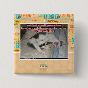 Laugh en de wereld lachen met je uit vierkante button 5,1 cm