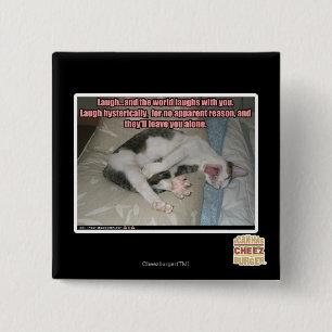 Laugh en de wereld lachen met je uit vierkante button 5,1 cm