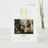 Laurel Wreath Monogram Typografie QR Code Wedding Folie Wenskaart (Voorkant)