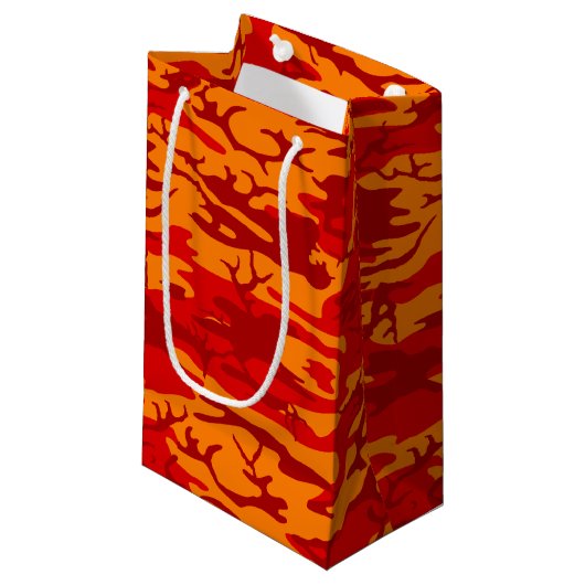 Lava Red Camo Klein Cadeauzakje (Voorkant Gekanteld)