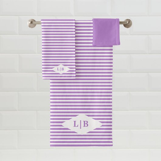 Lavande Purple Stripes Initiales Serviette de bain