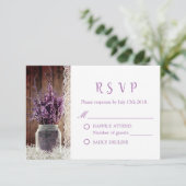 Lavande Rustique Floral Mason Jar Wedding RSVP (Debout devant)