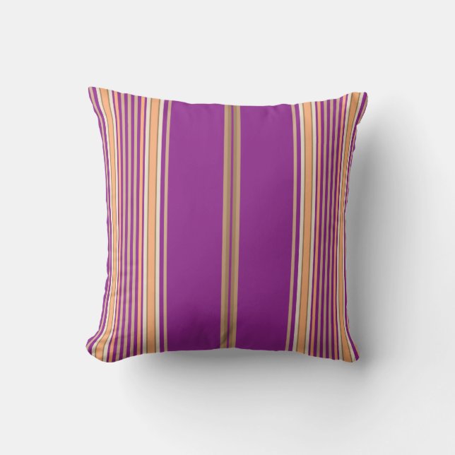 Lavande violet, tan et blanc sur un Coussin (Recto)