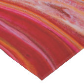 Lave coulée dans différentes nuances de nappes rou (Angle)