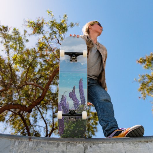 Lavendel aan de oever van het meer skateboard (Buiten 1)