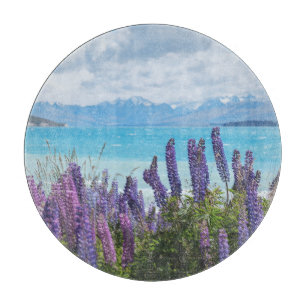 Lavendel aan de oever van het meer snijplank