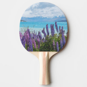 Lavendel aan de oever van het meer tafeltennisbatje