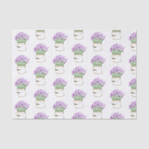 Lavendel in een emmer tissuepapier