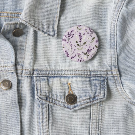 Lavendel Whispers – Folk Botanical Pattern Button (In situ)