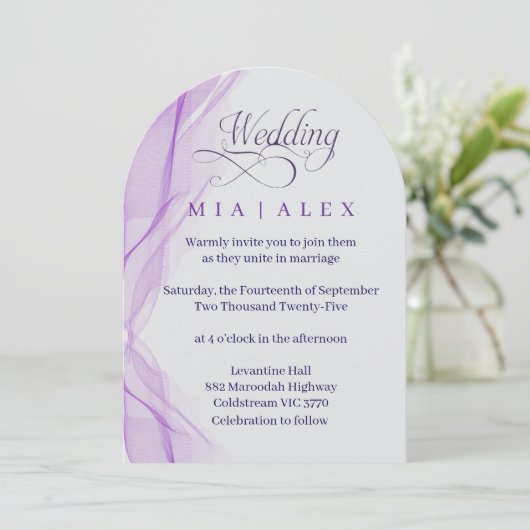 Lavender Arch Elegant Wedding Invitation Kaart (Staand voorkant)