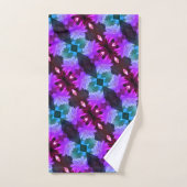 Lavender Clematis-bloem in de trallis Bad Handdoek (Handdoek)