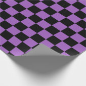 Lavender en Black Checkered Pattern Cadeaupapier (Hoek)