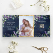 Lavender en Eucalyptus Navy Blue QR Code Weddensch Drieluik Uitnodiging