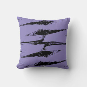 Lavender en zwarte penseellijnverf kussen