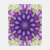 Lavender Flower Mandala Fleece Blanket (Voorkant)