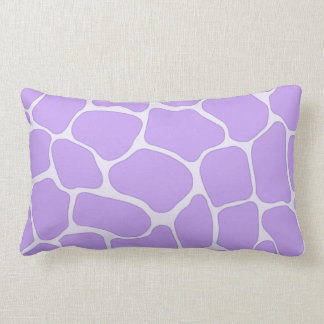 Lavender Giraffe Print American MoJo Kussens