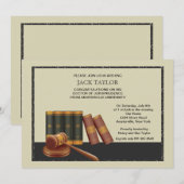Law Books en Gavel Afstuderen Invitation Kaart (Voorkant / Achterkant)